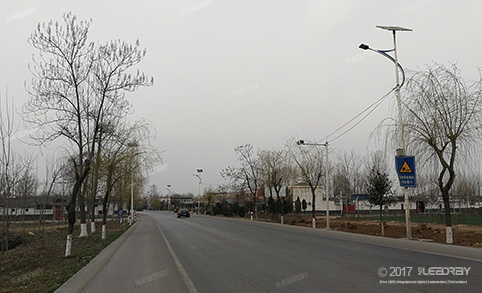 大禹北路30W分体太阳能路灯安装项目