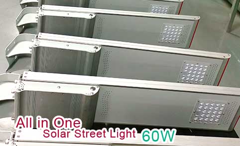 非洲客户IP65等级太阳能LED路灯与您同行