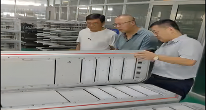 Alin-One太阳能路灯可定制用于户外花园庭院农场或道路 - 经CE认证